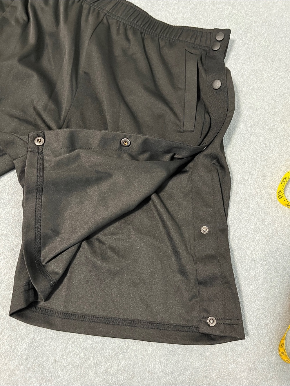 Men's Black Snap-Trim Athletic Shorts - Picture 6 of 6